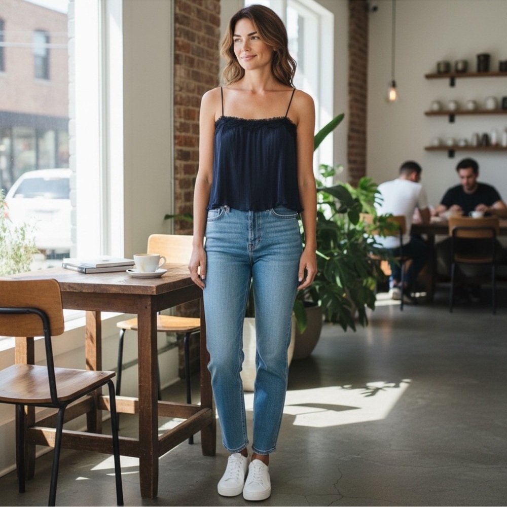 🌸🌸Free People Intimate navy chiffon cami style M - Picture 4 of 4